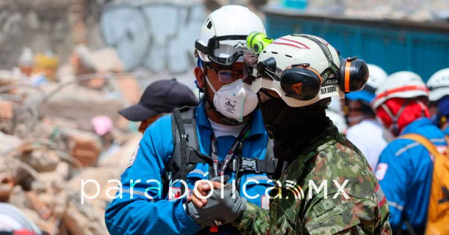 Sube la cifra de muertes por el sismo de Colombia