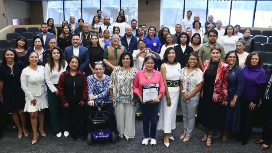 En C&aacute;tedra Hermila Galindo, resaltan participaci&oacute;n de las mujeres