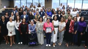 En C&aacute;tedra Hermila Galindo, resaltan participaci&oacute;n de las mujeres