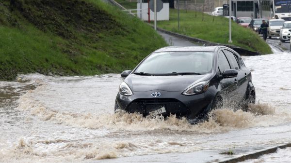 Acad&eacute;mico IBERO Puebla: c&oacute;mo evitar da&ntilde;os en auto durante inundaciones