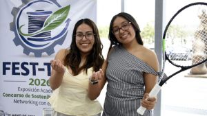 Estudiantes BUAP crean biohilos a base de sargazo para raquetas