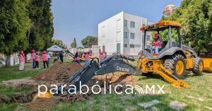 Forma CMIC Puebla a la primera generaci&oacute;n de operadoras de maquinaria pesada