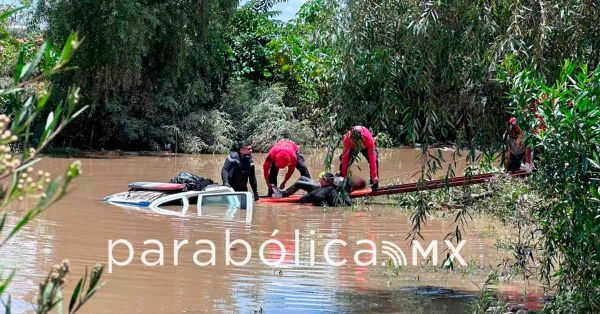Confirma PC estatal hallazgo de tres cuerpos en una patrulla en el Atoyac