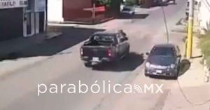 Lo balean, los persigue y arrolla; luego muere, ocurri&oacute; en Chipilo