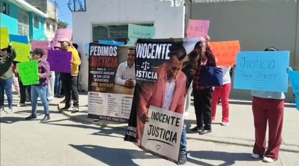 Demandan habitantes de Atoyatenco liberaci&oacute;n de edil auxiliar