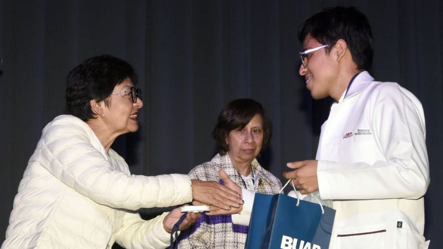Termina en la BUAP Simposio de Investigaci&oacute;n Traslacional 2026