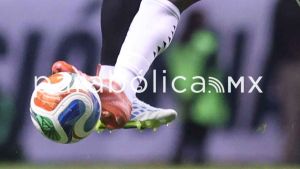 Aplasta Francia a Irak, en un partido demorado por tormenta
