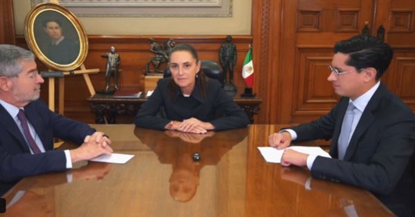 Deja Juan Ram&oacute;n de la Fuente la Canciller&iacute;a mexicana; anuncia Sheinbaum nuevo titular