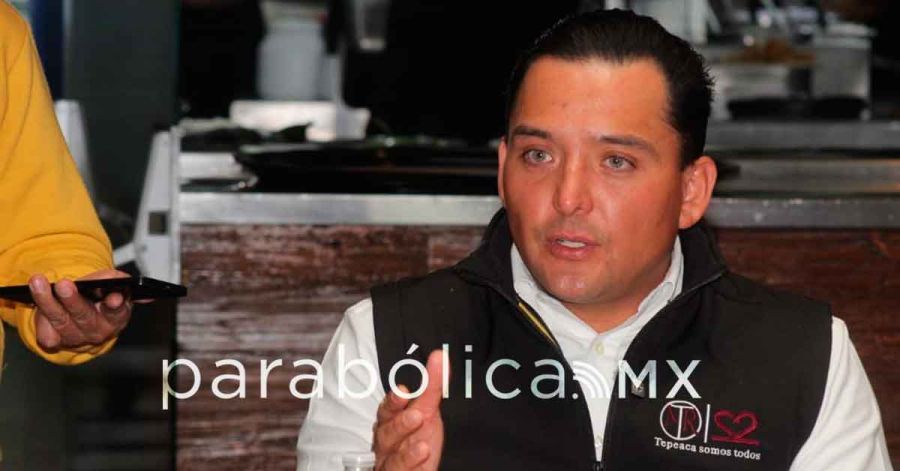 Acusa Mario Rend&oacute;n piso disparejo en la contienda de Morena por Tepeaca
