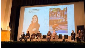 Recibe An&aacute;huac Puebla Premio de Arquitectura en la capital