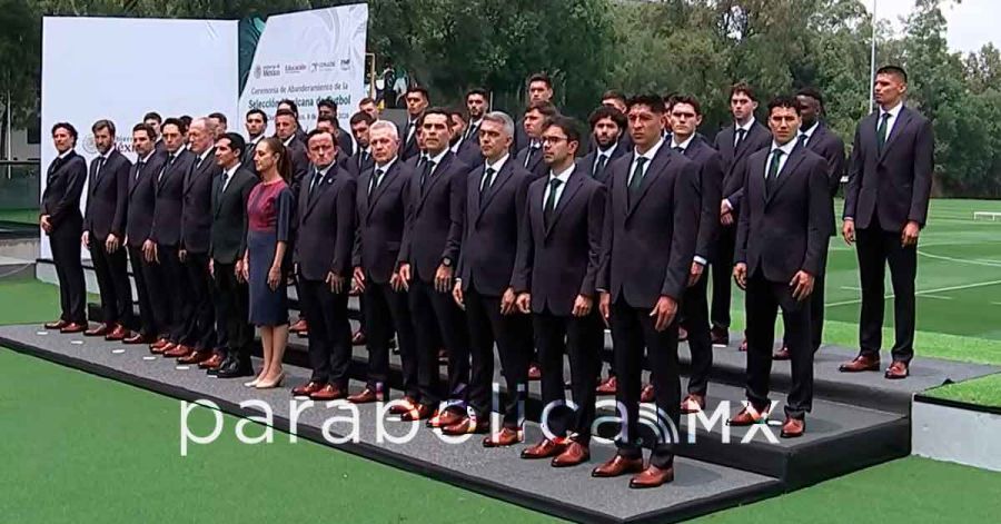 Abandera Sheinbaum a la Selecci&oacute;n Mexicana para el Mundial 2026