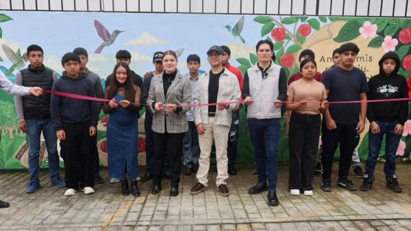Inaugura alcaldesa Bety S&aacute;nchez mural en Casa de J&oacute;venes