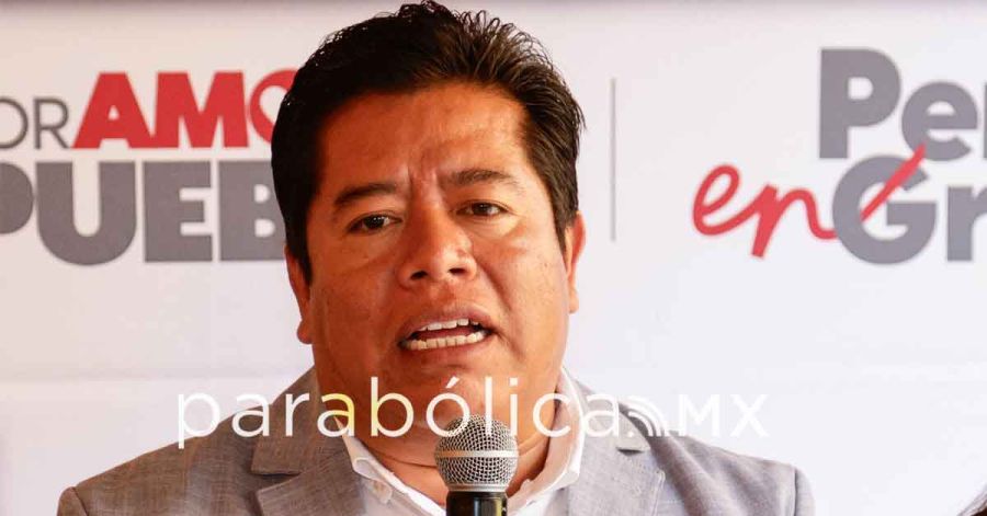 Se mantendr&aacute; Mateo Hern&aacute;ndez al frente de Tecamachalco tras el asesinato de su hijo