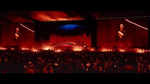 Lanza Dua Lipa su filme del concierto que dio en M&eacute;xico