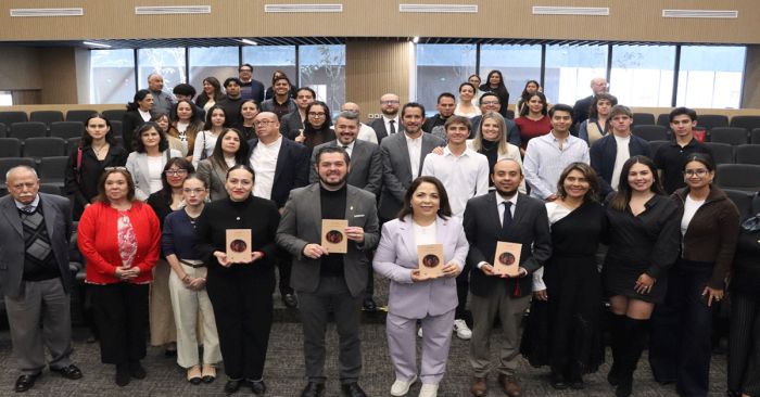 Presentan en el Congreso del Estado el libro &ldquo;Gr&aacute;vida&rdquo;
