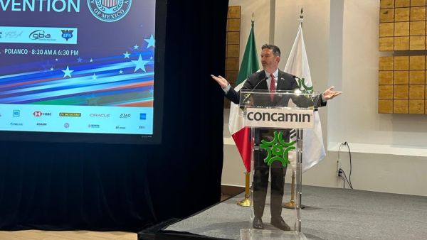 &iquest;Injerencia? Pide Rubin votar contra eliminar doble nacionalidad