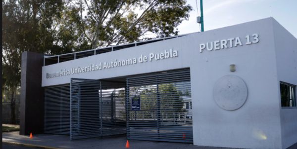 Reconoce BUAP di&aacute;logo con sus estudiantes