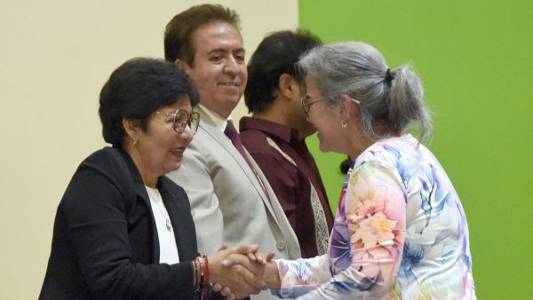 Otorga rectora BUAP 150 definitividades a personal universitario