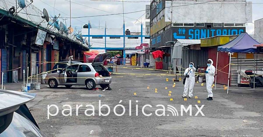 Irrumpen &ldquo;mariachis&rdquo;, balean a tres y levantan a un sujeto&nbsp;en el Mercado Morelos