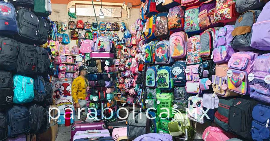 Presenta Gobierno de Puebla licitaci&oacute;n para el reparto de paquetes escolares