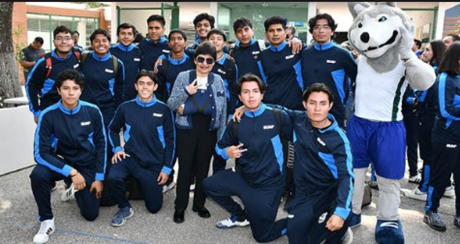 Abandera Lilia Cedillo a delegaci&oacute;n deportiva de la BUAP