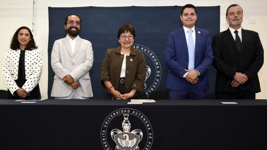 Preside rectora BUAP informe en Artes Pl&aacute;sticas y Audiovisuales