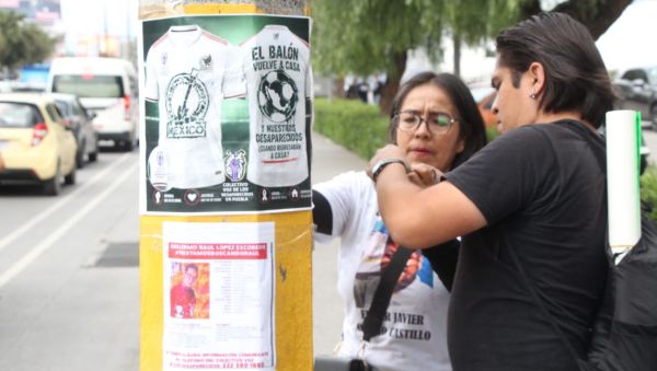 Llevan madres buscadoras protesta al Estadio Cuauht&eacute;moc