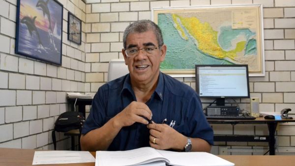 Reconoce Sociedad Mexicana de F&iacute;sica a investigador BUAP