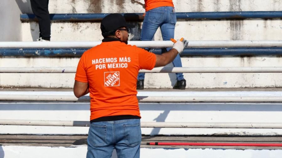Gobierno de la Ciudad y Home Depot rehabilitan espacios deportivos