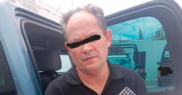 Una de micr&oacute;fonos, bufones y ausencia de expedientes