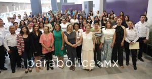 Reconocen labor y compromiso de las madres trabajadoras del Congreso del Estado
