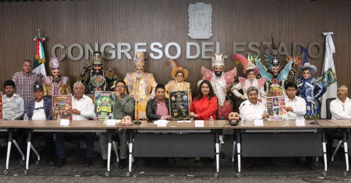 Desde el Congreso del Estado, promueven Carnaval de San Agust&iacute;n Tlaxco