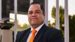 Docente de la An&aacute;huac Puebla publica estudio sobre inversi&oacute;n