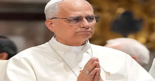 Llama Le&oacute;n XIV a frenar hostilidades en Oriente Medio