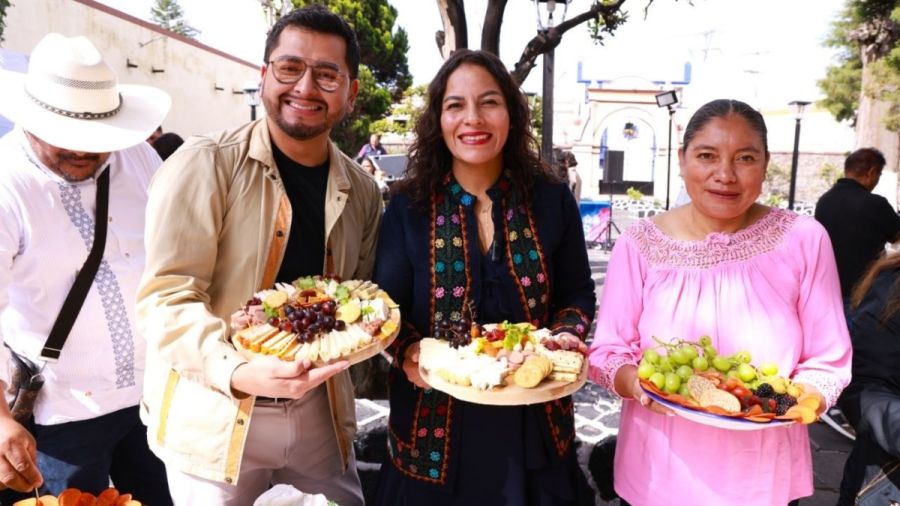Conmemora San Andr&eacute;s Cholula 25 a&ntilde;os de tradici&oacute;n de la Feria del Queso