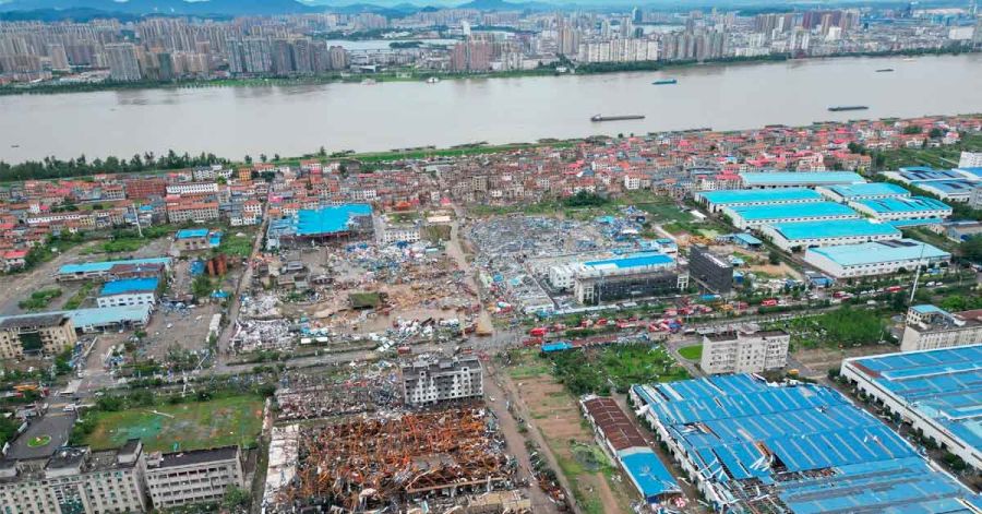 Vive China efectos de tornados &ldquo;apocal&iacute;pticos&rdquo;