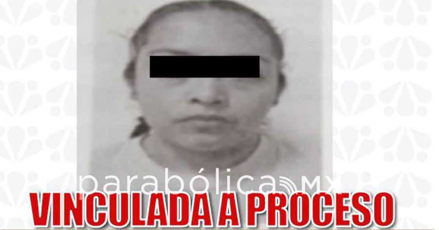 Procesan a mujer que mat&oacute;, prendi&oacute; fuego y enterr&oacute; a su hija en Huauchinango