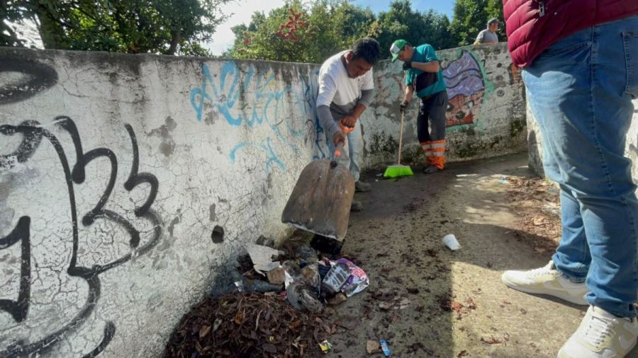 Realiza OOSL Cholula faena de limpieza en bulevar Forjadores