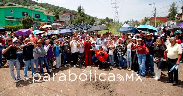 Encabeza Laura Artemisa entrega de 300 tinacos en la colonia Clavijero