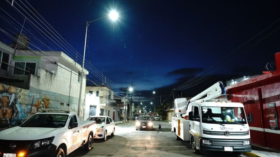 Modernizan 77 luminarias con LED en 20 de Noviembre y La Loma