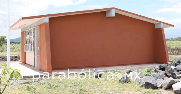 Da CAPCEE seguimiento a obras en escuelas de Atlixco e Iz&uacute;car