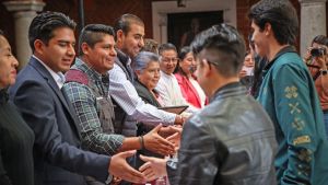 Omar Mu&ntilde;oz reconoce a j&oacute;venes con Premios Cuāuhtli Cuautlancingo 2026