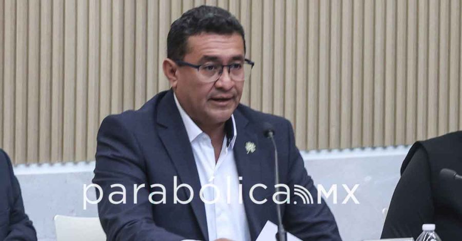 Renueva Congreso al equipo jur&iacute;dico, informa P&aacute;vel Gaspar