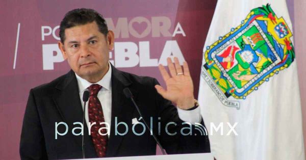 Que se debata la regulaci&oacute;n de dispositivos m&oacute;viles en menores de edad: Armenta
