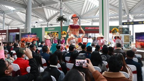 Atlixco engalana al AIFA con una Catrina Monumental