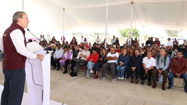 En San Baltazar Tetela, Chedraui atiende necesidades de la poblaci&oacute;n
