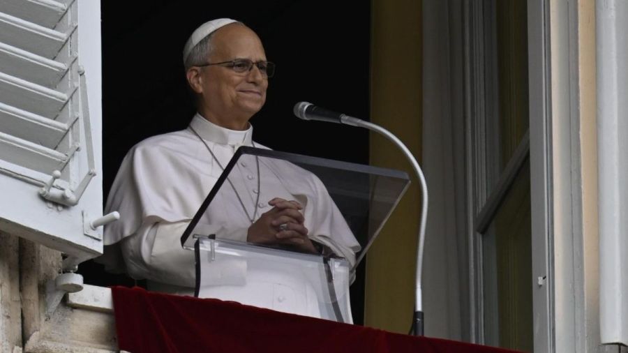 Reaparece el Papa para rezar el &Aacute;ngelus en San Pedro