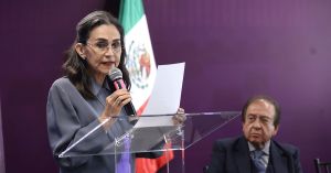 Reconoce Congreso del Estado a Rosalva Loreto L&oacute;pez, por su trayectoria acad&eacute;mica y defensa del patrimonio cultural