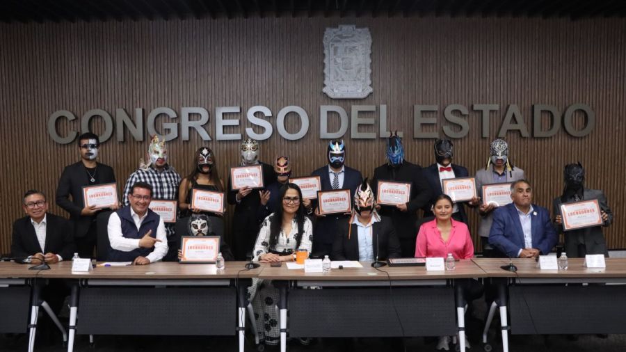 Reconoce Congreso aportaciones de exponentes de la lucha libre poblana