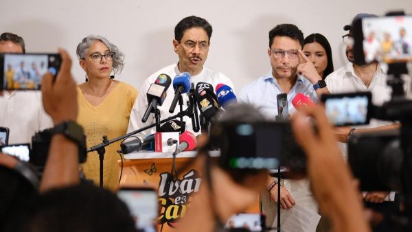Reconoce Iv&aacute;n Cepeda derrota en presidenciales de Colombia